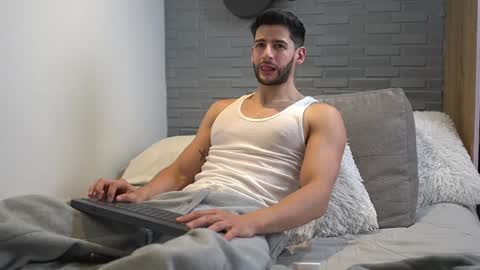 saimon  online show from 12, 1, 2025