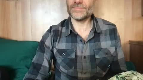 saint009 online show from 27, 2, 2025