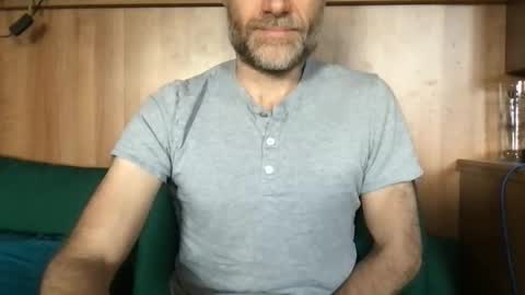 saint009 online show from 25, 4, 2026