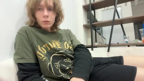 saintfawn online show from 19, 4, 2026