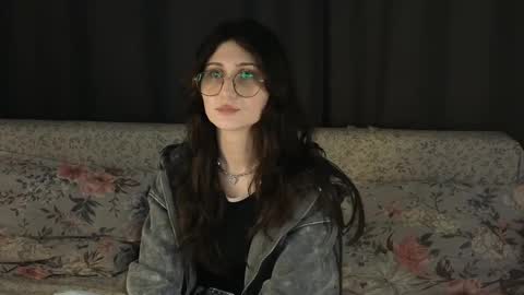 saintmental online show from 25, 4, 2026