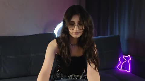 saintmental online show from 27, 4, 2026