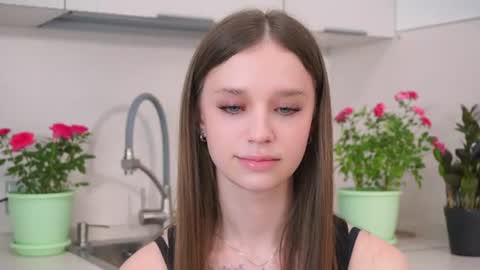 Snapshot of sairally chatting on 10, 6, 2026 Ariel online show from 10, 6, 2026