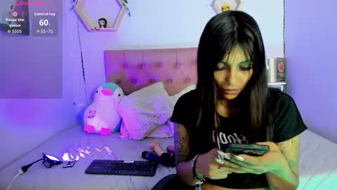 Saki Akanee online show from 29, 7, 2026