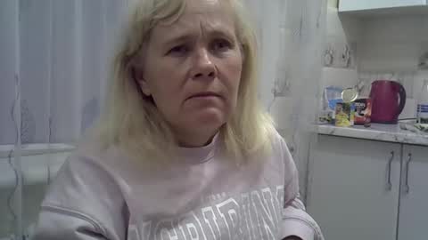 sakura_blonde online show from 16, 12, 2024