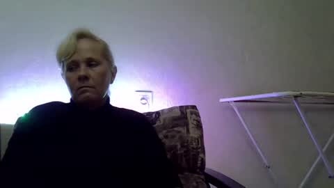 sakura_blonde online show from 17, 12, 2024