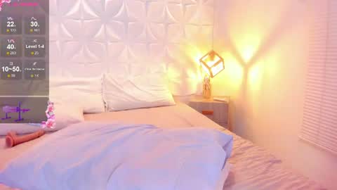 salem_rose01 online show from 17, 6, 2026