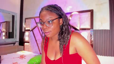 salem_rosee online show from 24, 4, 2026