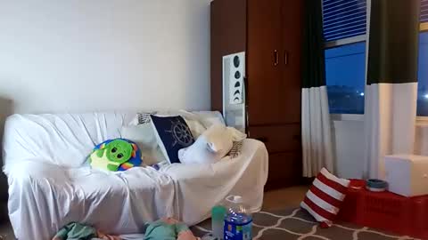 salis1981 online show from 5, 2, 2025