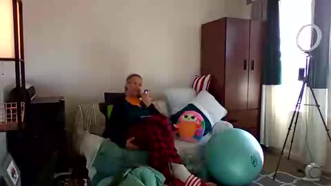 salis1981 online show from 1, 3, 2025