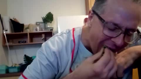 salis1981 online show from 27, 10, 2025