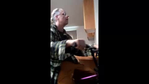 salis1981 online show from 18, 4, 2026