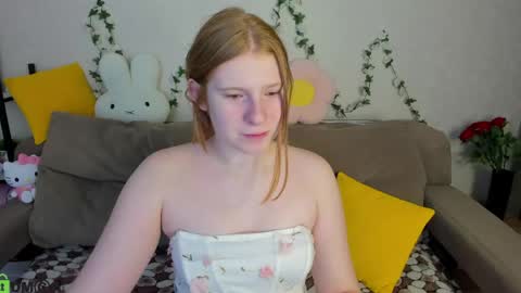 Snapshot of sally_ange1 chatting on 15, 5, 2026 Sally online show from 15, 5, 2026