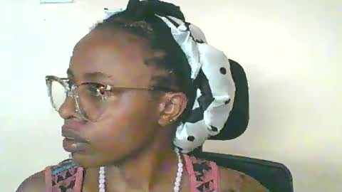 Snapshot of sallykim0 chatting on 18, 6, 2026 sallykim0 online show from 18, 6, 2026