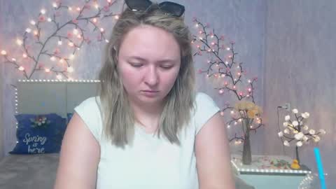 Snapshot of sallyverda chatting on 4, 5, 2026 Sally online show from 4, 5, 2026
