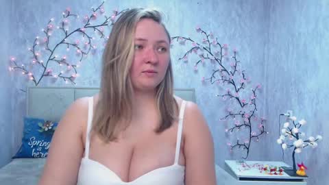 Snapshot of sallyverda chatting on 11, 5, 2026 Sally online show from 11, 5, 2026