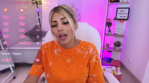 Snapshot of saloomee__ chatting on 17, 1, 2025 SALOME online show from 17, 1, 2025