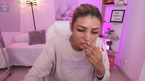 Snapshot of saloomee__ chatting on 12, 2, 2025 SALOME online show from 12, 2, 2025