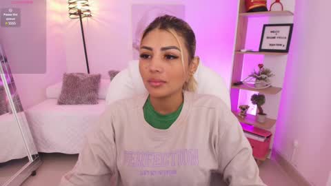 Snapshot of saloomee__ chatting on 14, 2, 2025 SALOME online show from 14, 2, 2025