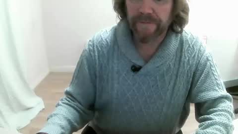 Saltimbanquier  Salt  ou  Banquier  online show from 10, 12, 2024