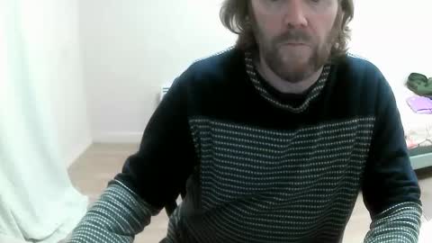 Saltimbanquier  Salt  ou  Banquier  online show from 6, 1, 2025