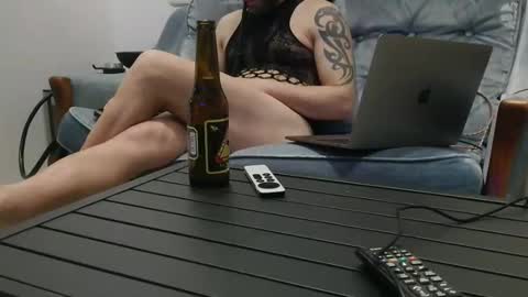 sam_love1985 online show from 10, 5, 2026