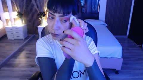 SAM MANSON online show from 23, 10, 2025