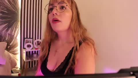 Samaantha  online show from 25, 4, 2026