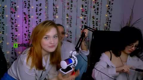 Snapshot of samanta_hotty chatting on 18, 10, 2025 samanta_hotty online show from 18, 10, 2025