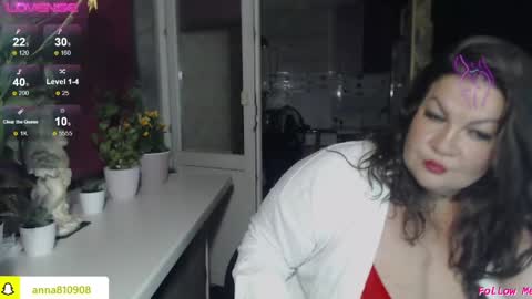 Snapshot of samanta_shy chatting on 6, 6, 2026 Marry online show from 6, 6, 2026