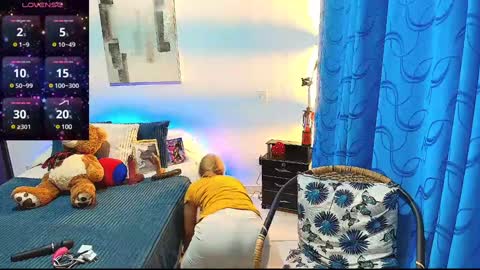 Samanta Stone online show from 9, 12, 2024