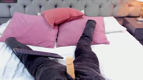 Snapshot of samantaa_g chatting on 3, 3, 2025 Samantaa G online show from 3, 3, 2025