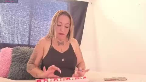 Snapshot of samantamaturehot chatting on 6, 7, 2026 Samanta... online show from 6, 7, 2026