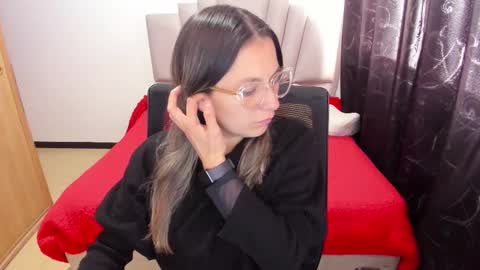 Samantha  online show from 3, 12, 2025