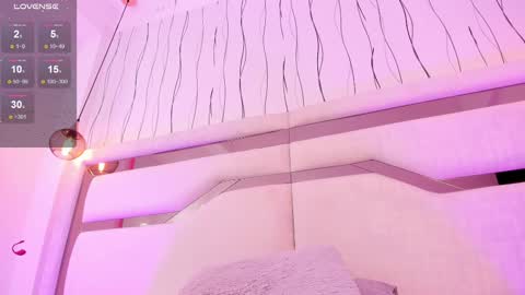 Snapshot of samantha_beckham chatting on 28, 2, 2025 Samantha Beckham online show from 28, 2, 2025