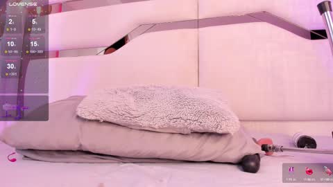 Snapshot of samantha_beckham chatting on 28, 2, 2025 Samantha Beckham online show from 28, 2, 2025