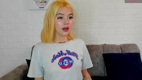 samantha_browwnn online show from 24, 1, 2025