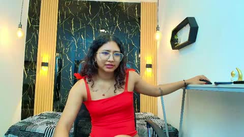    online show from 23, 4, 2026