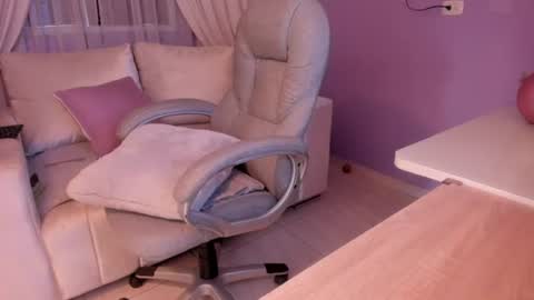 samantha_thompsoon online show from 6, 7, 2026