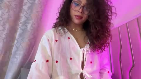 Samantha Bernardo online show from 19, 3, 2026