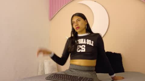 samanthalaurent online show from 4, 6, 2026