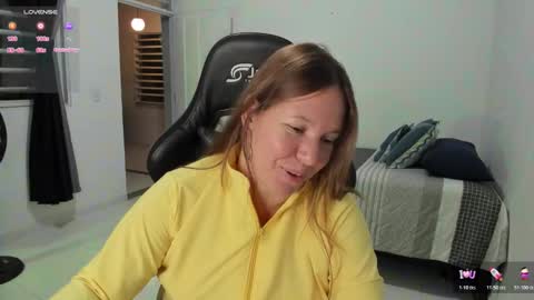 Samantha samy online show from 23, 12, 2025