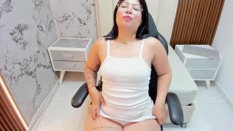 Snapshot of samaralee3 chatting on 16, 2, 2026 samaralee3 online show from 16, 2, 2026