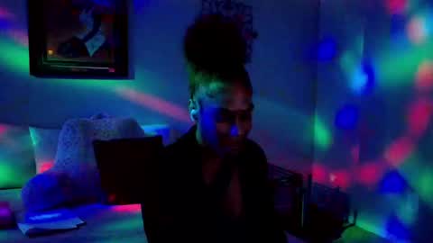 Yaya online show from 19, 2, 2025