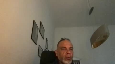 Sam online show from 19, 4, 2026