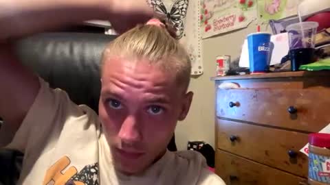 samdawg723718 online show from 26, 7, 2026
