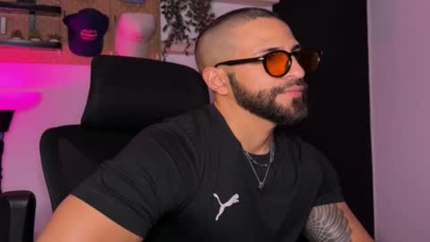 Sam Dornan online show from 25, 4, 2026