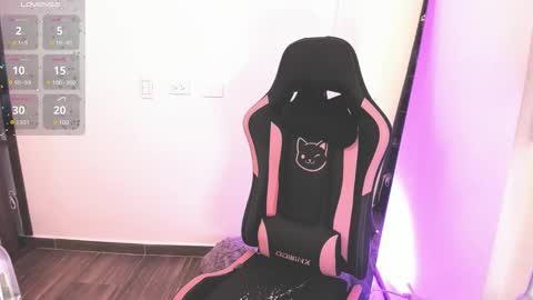 samiacooper25 online show from 13, 9, 2025