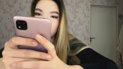 Elina online show from 10, 3, 2026