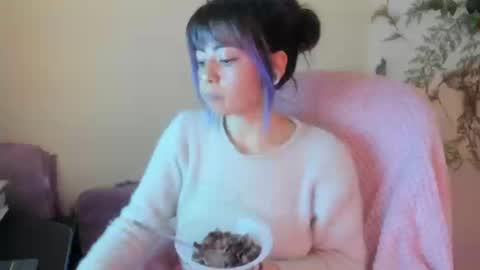   online show from 19, 9, 2025